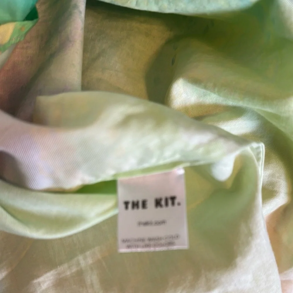 THE KIT WOMENS TIE DYE SPLATTER BUTTON UP SHIRT
SIZE XS - Picture 7 of 7